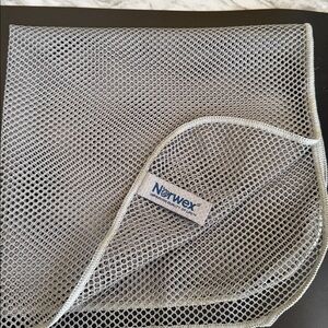 Norwex Graphite Mesh Cloth